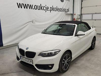 Biały Używany 2021 BMW 220 Sport Line Kabriolet | 115 000 zł