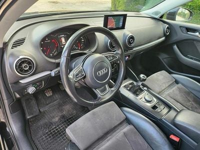 Używany Audi A3 2014 Czarny Hatchback