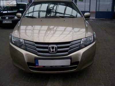 Beżowy (metalik, perła) Używany 2009 Honda City Comfort Sedan/Limuzyna | 36 900 zł