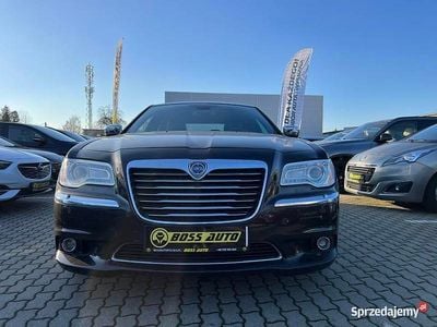 Brązowy Używany 2011 Lancia Thema Sedan/Limuzyna | 48 500 zł