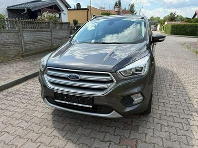 Używany Ford Kuga 150 KM (110 kW) 2017 Szary SUV