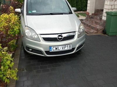 Inny kolor Używany 2005 Opel Zafira Minivan | 10 000 zł (Drogi)