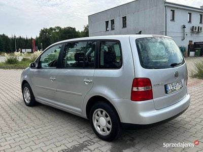 Srebrny Używany 2004 VW Touran Minivan | 5800 zł (Dobra cena)