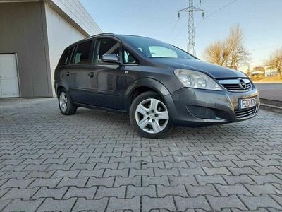 Używany Opel Zafira 2009 Szary Minivan