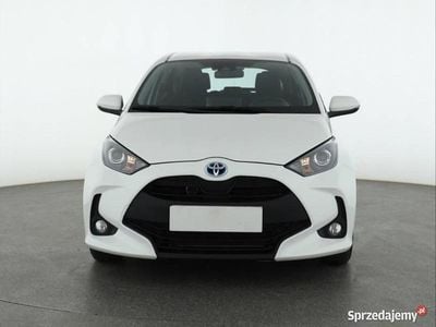 Używany Toyota Yaris Hybrid 2022 Biały Hatchback