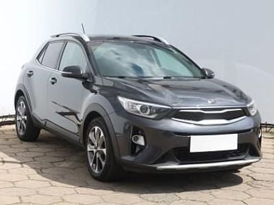 Szary Używany 2018 Kia Stonic SUV | 51 999 zł (Uczciwa cena)