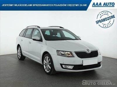 Używany Skoda Octavia 2016 Biały Hatchback