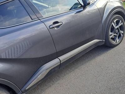 Używany Toyota C-HR 2023 Srebrny SUV