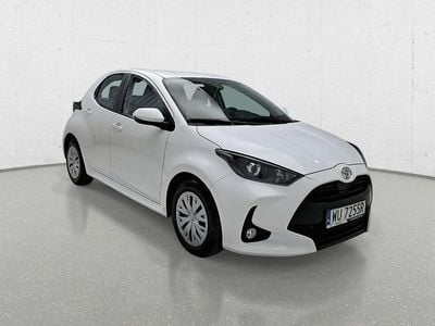 Używany Toyota Yaris 72 KM (52 kW) 2023 Biały Hatchback