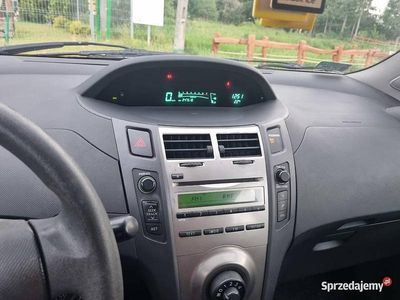 Używany Toyota Yaris 69 KM (50 kW) 2011 Hatchback