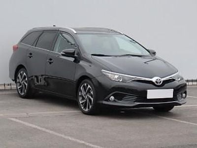Czarny Używany 2016 Toyota Auris Kombi | 40 999 zł (Uczciwa cena)