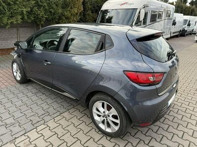 Czarny Używany 2018 Renault Clio IV Hatchback | 16 900 zł