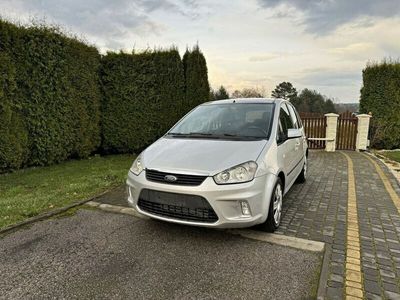 używany Ford C-MAX 1.6dm 109KM 2009r. 220 000km