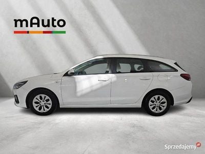 Używany Hyundai i30 Classic 120 KM (88 kW) 2022 Biały Kombi