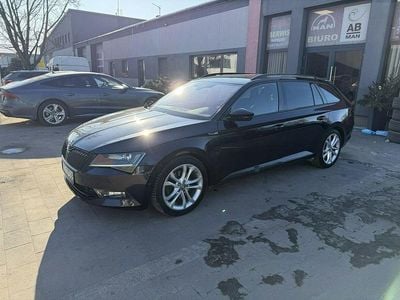 Używany Skoda Superb SportLine 190 KM (139 kW) 2016 Czarny (metalik) Kombi
