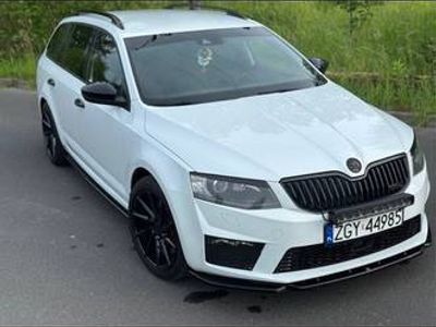 Biały Używany 2015 Skoda Octavia vRS Kombi | 47 000 zł (Uczciwa cena)