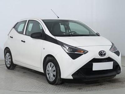 Biały Używany 2019 Toyota Aygo Hatchback | 26 999 zł (Uczciwa cena)