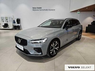 Szary Używany 2025 Volvo V60 Kombi | 199 990 zł
