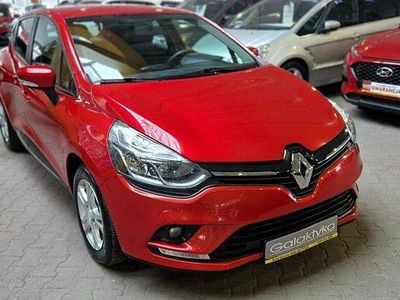 Używany Renault Clio IV 90 KM (66 kW) 2017 Czerwony Hatchback