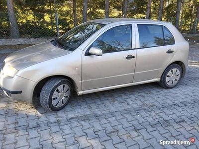 Używany Skoda Fabia 2004 Beżowy Sedan/Limuzyna