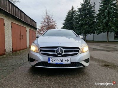 używany Mercedes A180 1.6 122KM 90KW Stan Bardzo Dobry