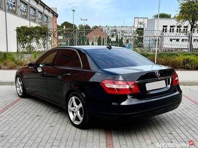 Mercedes E220