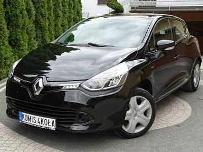 Używany Renault Clio IV 90 KM (66 kW) 2016 Czerwony (metalik) Hatchback