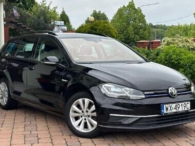 Czarny Używany 2019 VW Golf VII R Kombi | 38 000 zł (Dobra cena)