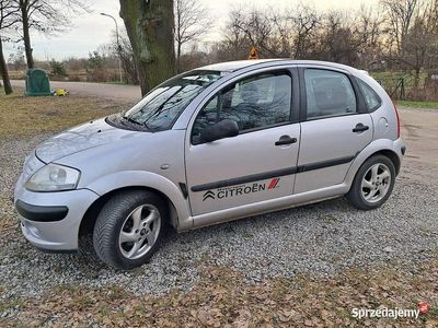 Srebrny Używany 2004 Citroën C3 Hatchback | 5100 zł