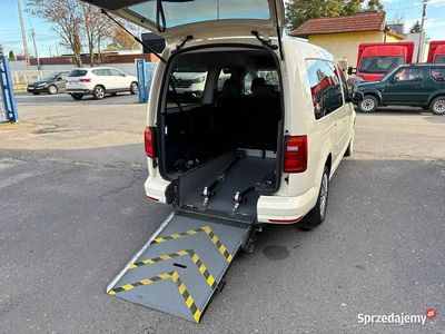 Kremowy Używany 2019 VW Caddy Minivan | 110 000 zł