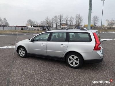 Używany Volvo V70 2009 Srebrny Kombi