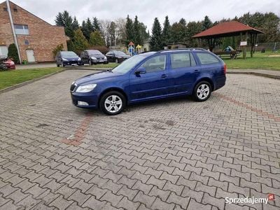 Niebieski Używany 2011 Skoda Octavia Elegance Kombi | 15 900 zł (Uczciwa cena)