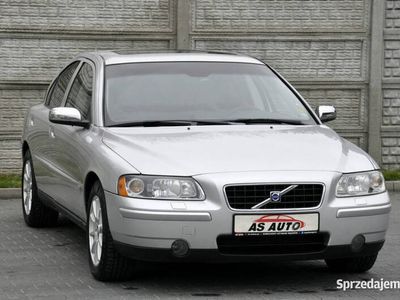 używany Volvo S60 2.4dm 170KM 2005r. 190 000km