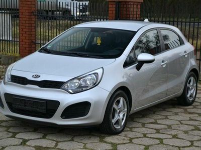 Srebrny Używany 2011 Kia Rio Hatchback | 23 900 zł