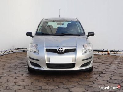Używany Toyota Auris 2007 Srebrny Hatchback