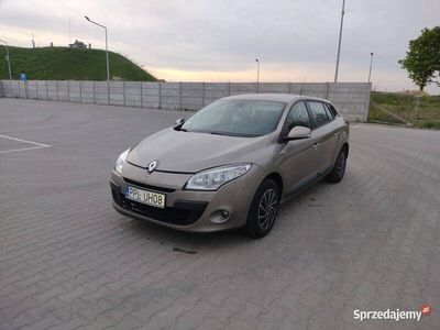 Używany Renault Mégane III 2010 Złoty Sedan/Limuzyna