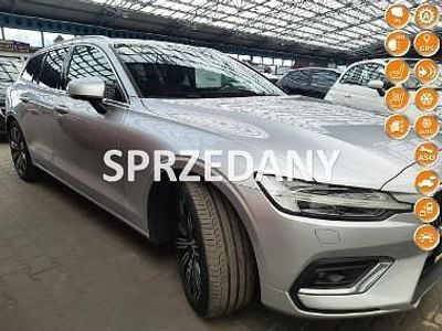 Srebrny (metalik) Używany 2019 Volvo V60 Kombi | 71 500 zł (Uczciwa cena)