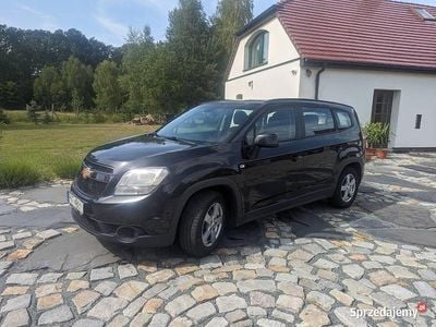 Czarny Używany 2013 Chevrolet Orlando Minivan | 32 500 zł