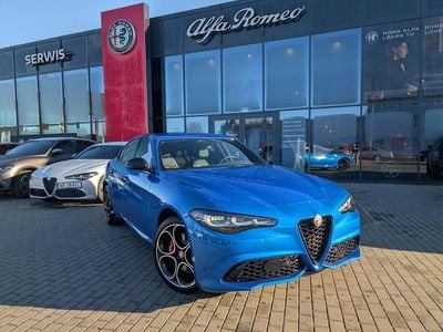 Lakier metalizowany czarny volcano black Nowe 2025 Alfa Romeo Giulia Veloce Sedan/Limuzyna | 222 900 zł (Uczciwa cena)