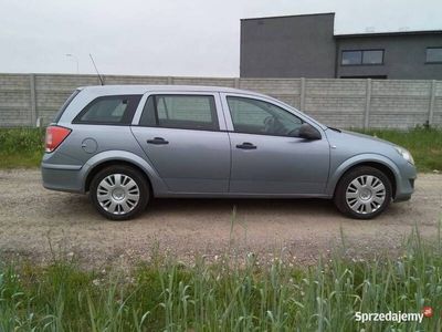 używany Opel Astra 1.9 TDCi kombi 2009/2010 r.