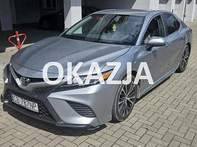 Srebrny (metalik) Używany 2020 Toyota Camry Edition Sedan/Limuzyna | 68 000 zł
