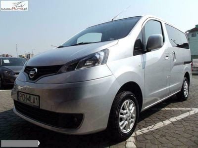 Używany Nissan NV200 90 KM (66 kW) 2012 Srebrny Minivan
