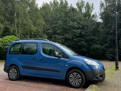 Niebieski Używany 2015 Peugeot Partner Minivan | 31 900 zł (Drogi)