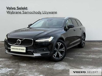 Używany Volvo V90 CC 197 KM (144 kW) 2022 Czarny Kombi