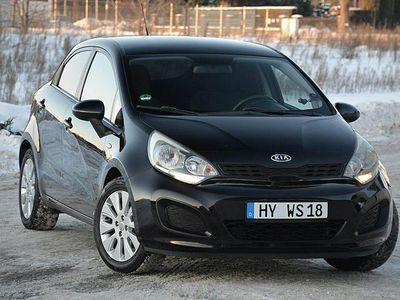 Czarny (metalik, perła) Używany 2012 Kia Rio Hatchback | 17 900 zł (Uczciwa cena)