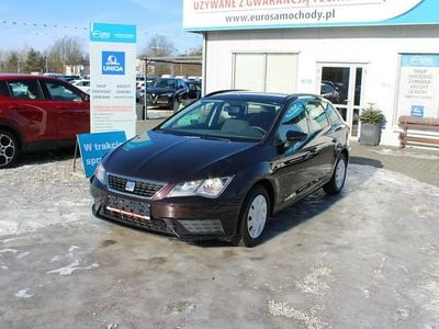 Używany Seat Leon 110 KM (80 kW) 2017 Czerwony ciemny (metalik) Kombi