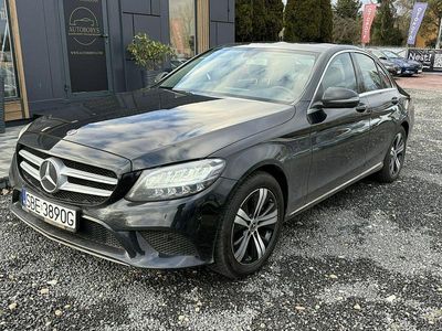 Używany Mercedes C220 194 KM (142 kW) 2019 Czarny Sedan/Limuzyna
