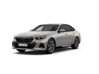 Używany BMW 520 Comfort Edition 197 KM (144 kW) 2025 Oxid grey ii metallic metalizowany Sedan/Limuzyna