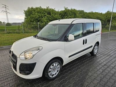 używany Fiat Doblò 1.4 benzyna 5 osobowy