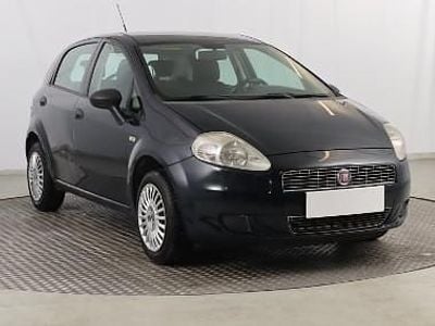 używany Fiat Grande Punto  Salon Polska, Serwis ASO